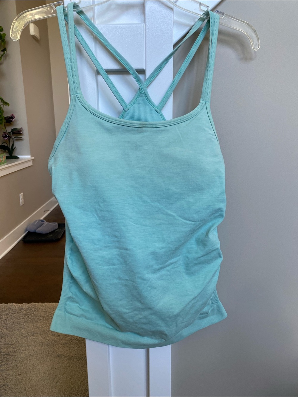 Strappy Women’s Workout Tank